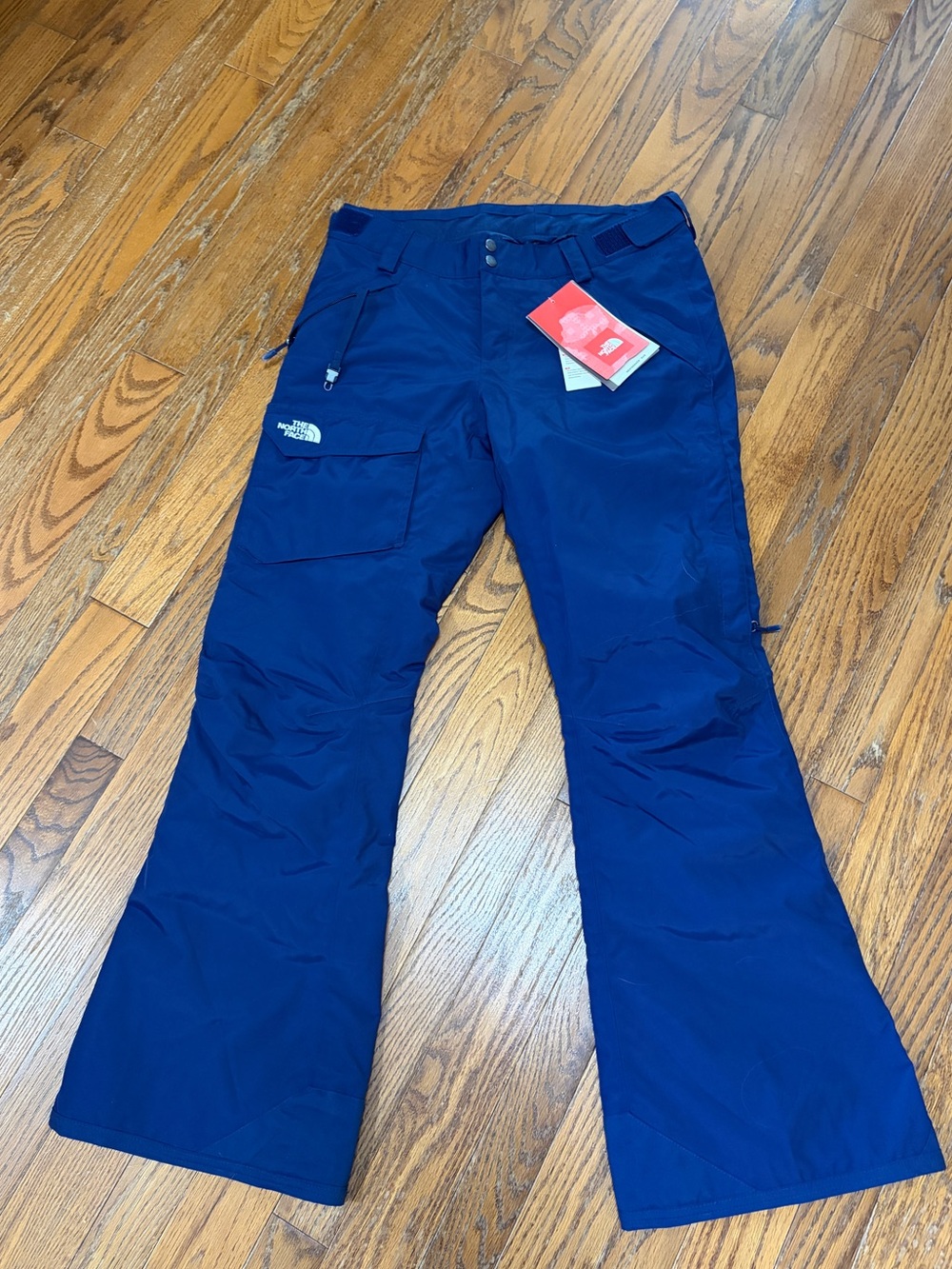 New Women’s North Face Freedom Snow Pants Medium